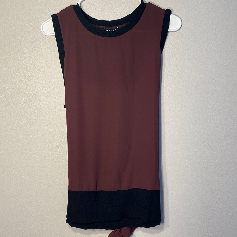 Tie in the back tank